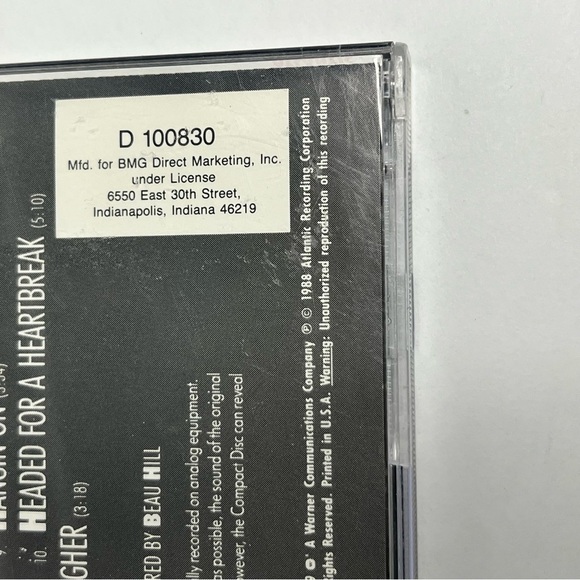 Winger CD self titled 1988 preowned heavy metal band - Picture 4 of 8